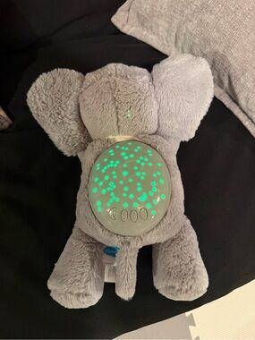Cloud B Twilight Buddies Elephant Plush Nightlight Projector.